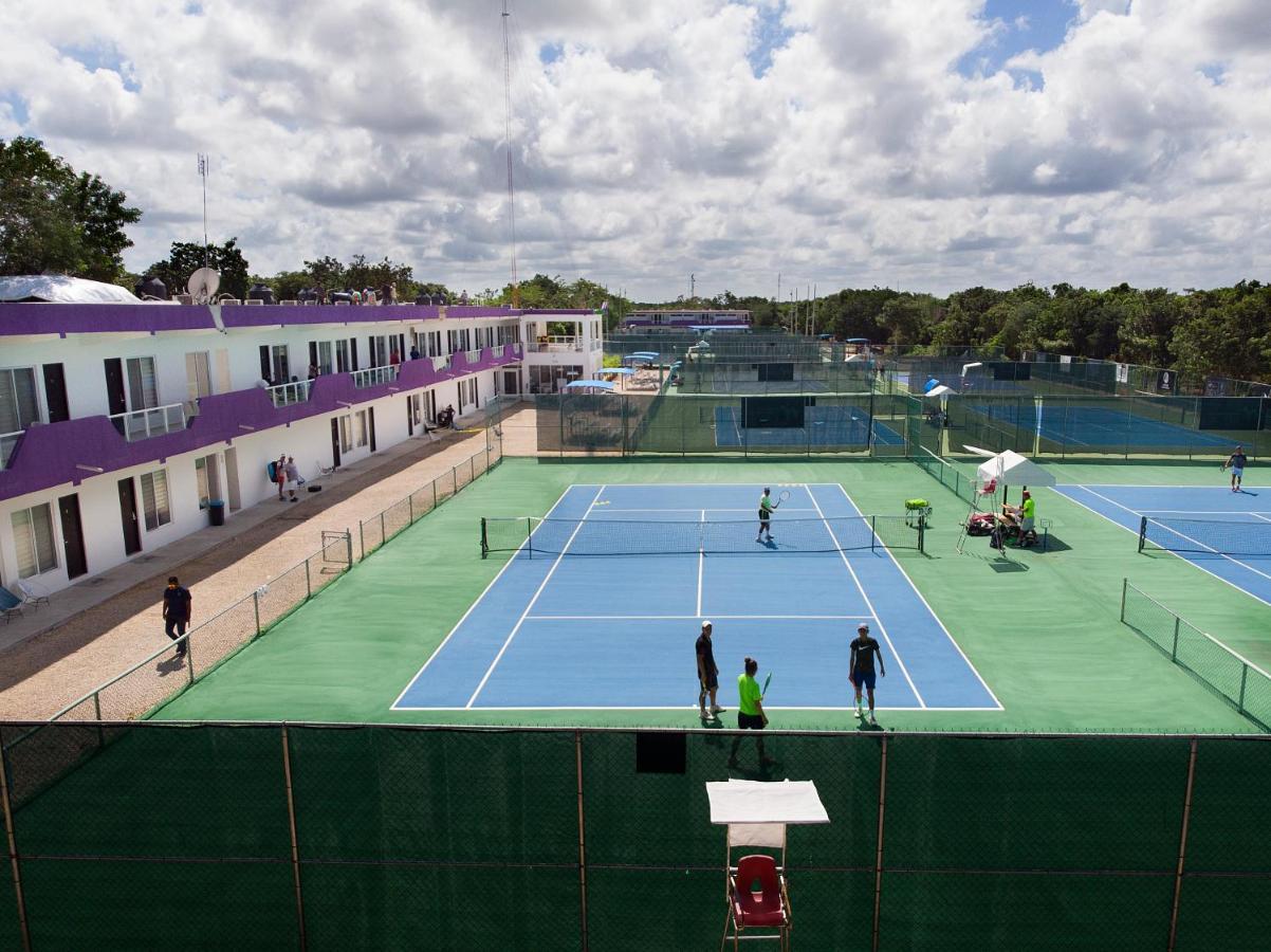Cancun Tennis Inn Bagian luar foto