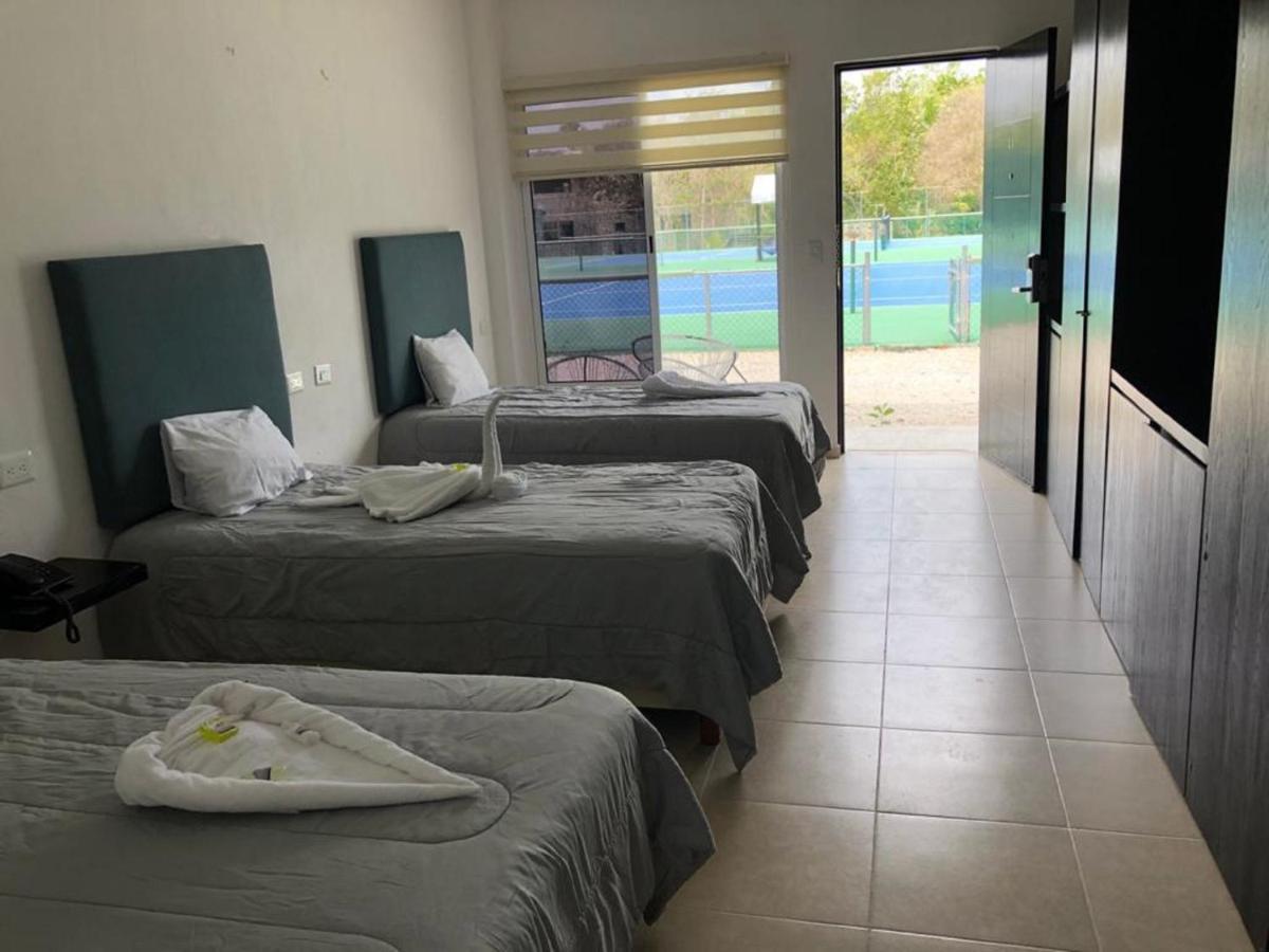 Cancun Tennis Inn Bagian luar foto